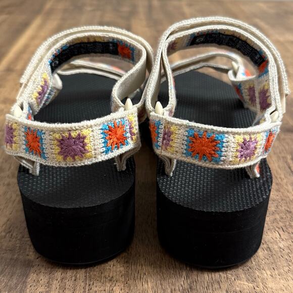 Teva Sandal Flatform Universal Crochet Granny Squares Platform Hike Women’s Sz 8 - Picture 5 of 10